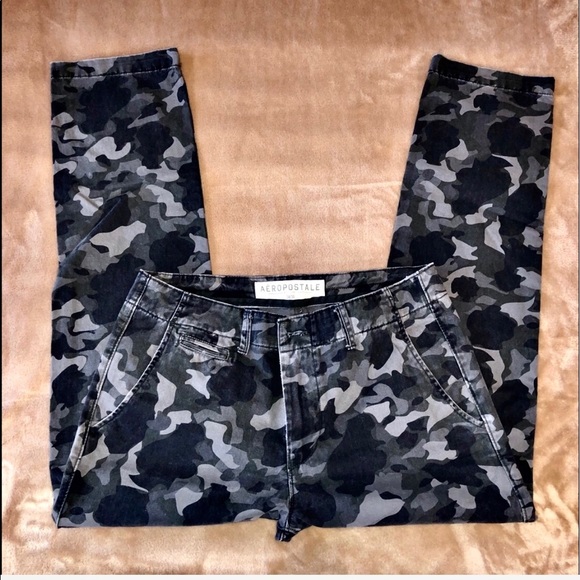 Aeropostale Other - AEROPOSTALE CAMO CHINOS SLIM FIT